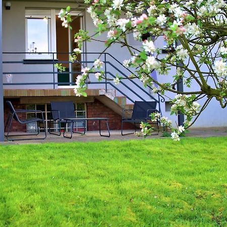 Garten-Blick-Baldeneysee Apartment Essen Bagian luar foto